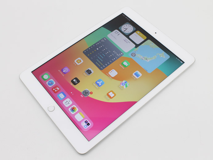 タブレット端末　iPad 第6世代 9.7インチ Wi-Fi 128GB (シルバー) [MR7K2J/A] (状態：本体のみ/本体状態難) iPad 第6世代 WiFiモデル 128GB MR7K2J/A シルバー 9.7インチ