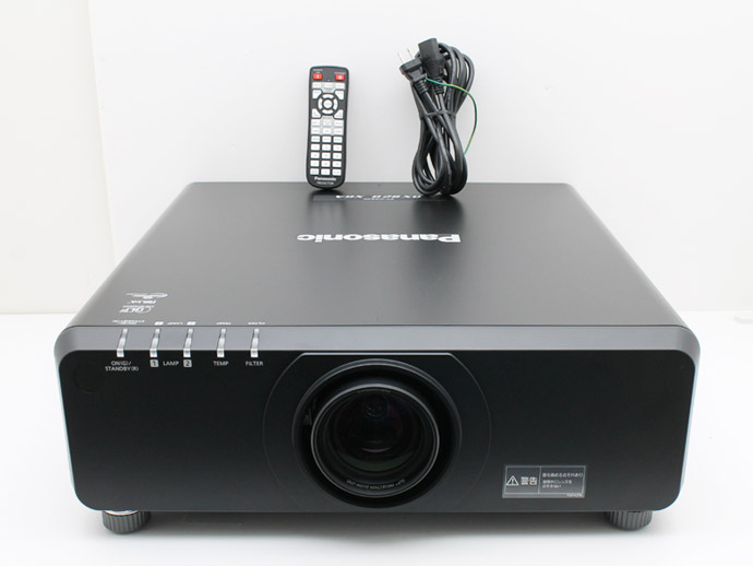 Panasonic（パナソニック） プロジェクター PT-DX820JB レンズ型番