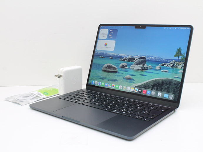 【美品】MacBookAir 13 256GB M2 2022 MLY33J/A MacBook Air Apple Macbook 13-inch, M2 2022 MLY33J/AのCTOモデル