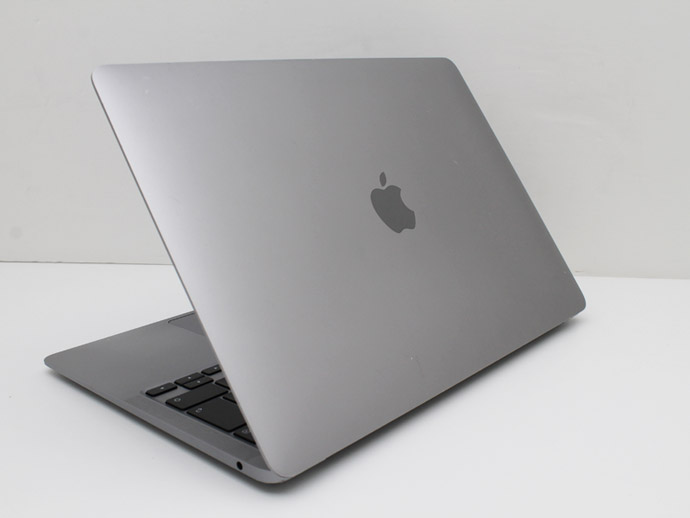 新品MacBook Air 13inch 256GB SSD MGN63J/A Apple MacBook Air Retinaディスプレイ 13.3 MGN63J/A [スペースグレイ