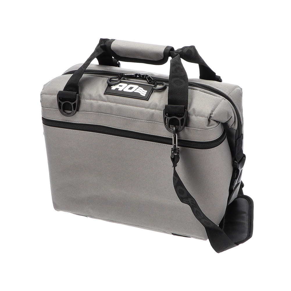 エーオー クーラーズ AO Coolers クーラーバッグ 12パックキャンバス ソフトクーラー AO12 約11L 軽量 | AO Coolers | 01