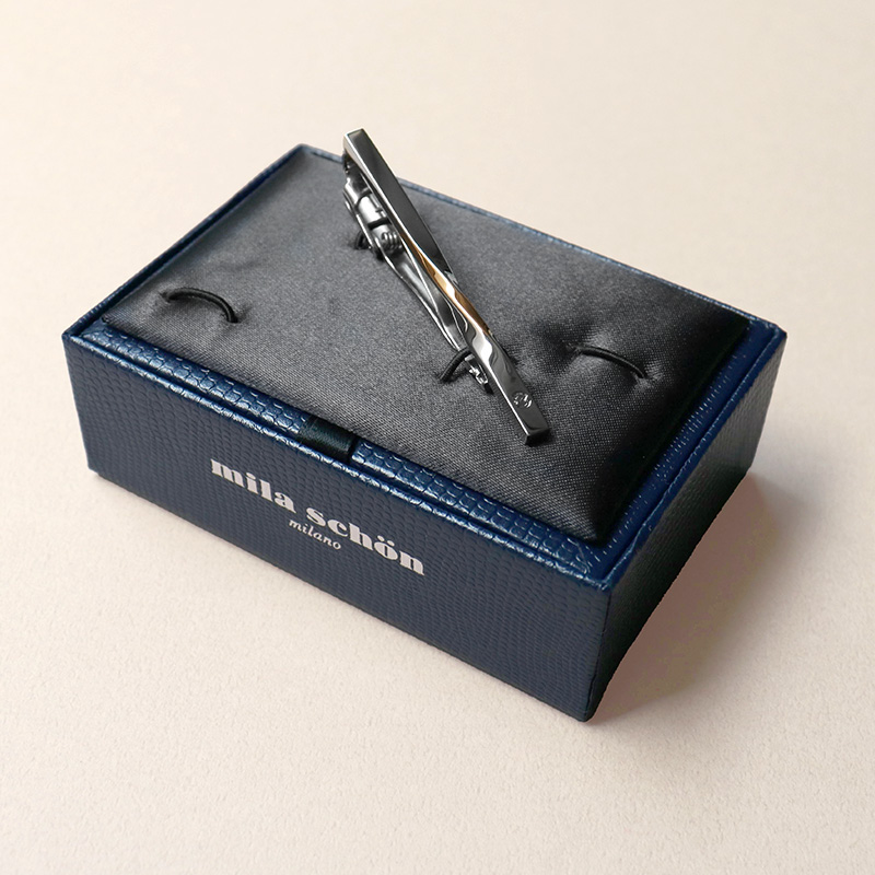 美品✨️バラクータ ミラレーン オイルドジャケット ピンバッジ付 L mila schon（ミラショーン） タイピン 名入れ メンズ ネクタイピン