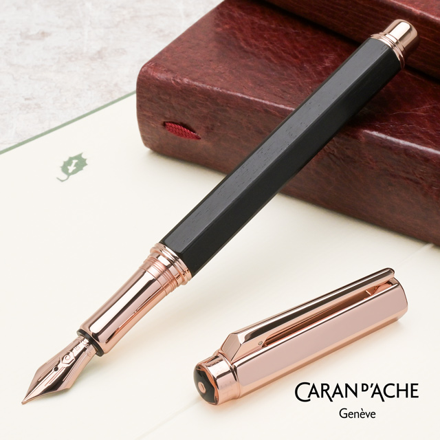 CARAN d'ACHE（カランダッシュ） 万年筆 名入れ クリスマス プレゼント