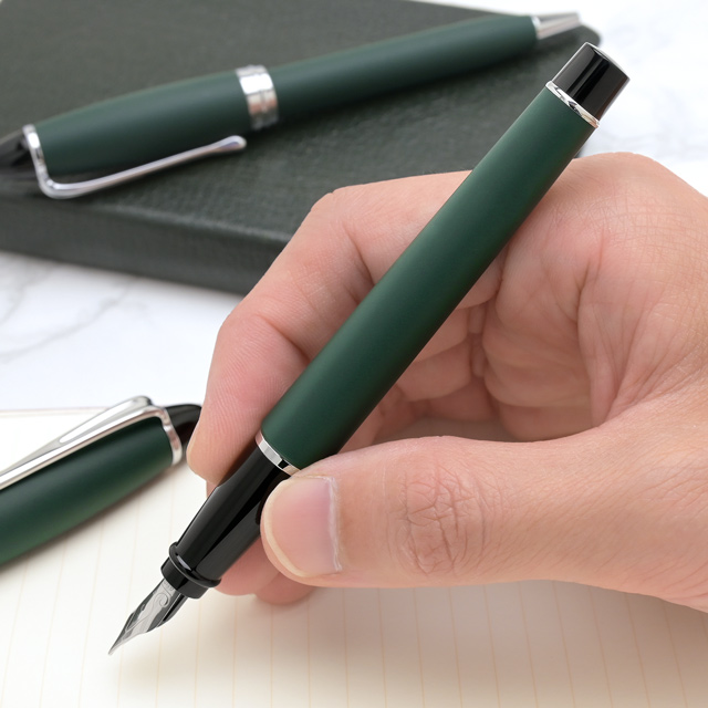 イプシロン AURORAアウロラ 万年筆 サテン グリーン プレゼント ギフト