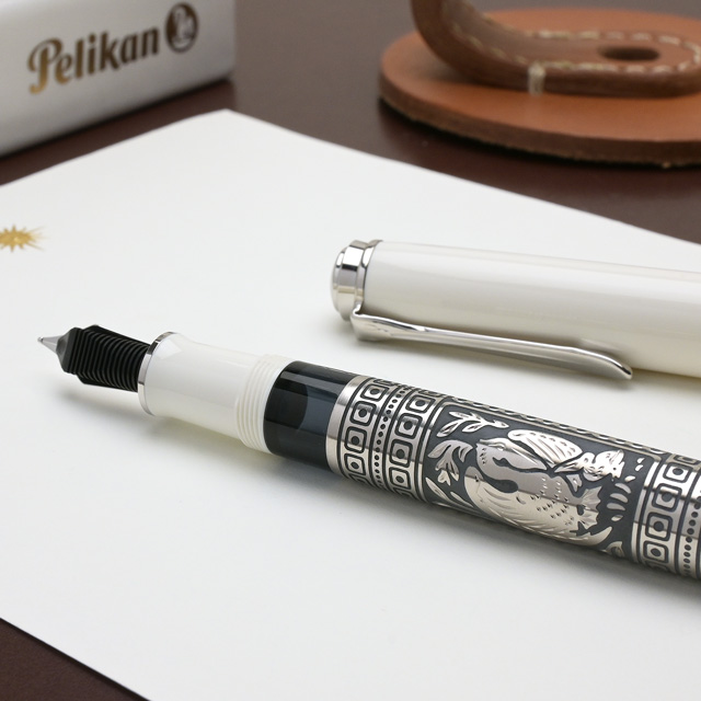 Pelikan（ペリカン） 万年筆 トレド M910 ホワイト 18金 特別生産品