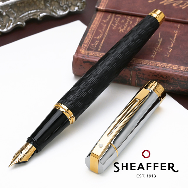 SHEAFFER 440 万年筆 金色と黒の装飾　14K サーファー SHEAFFER (シェーファー) 万年筆 ブラック 14K｜トレファクONLINE