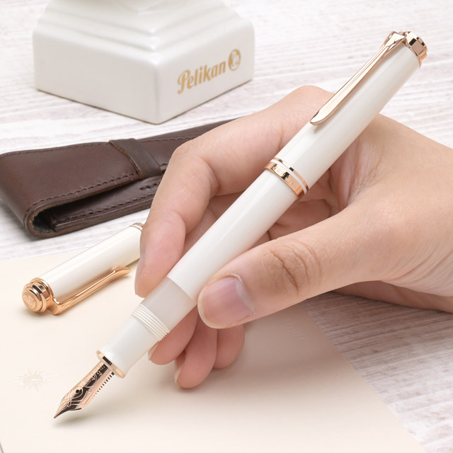 Pelikan（ペリカン） 万年筆 スーベレーン M600 ホワイト＆ローズ
