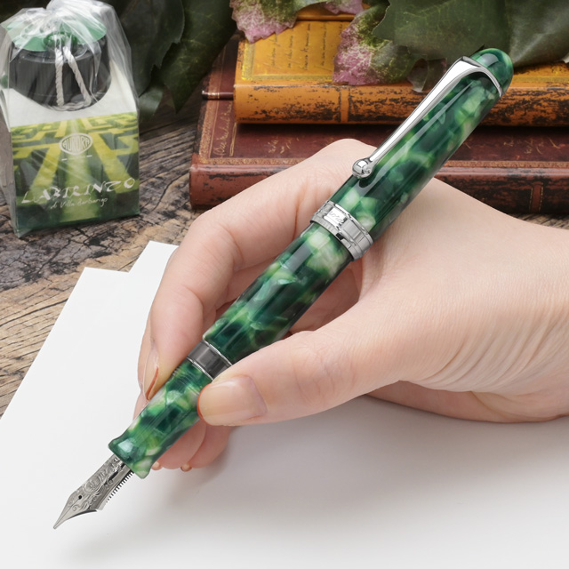 アウロラ（AURORA） 万年筆 限定品 Viaggio Segreto ラビリント ギフト