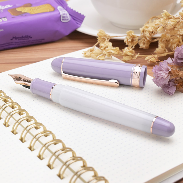 PLATINUM（プラチナ万年筆）限定品 万年筆 ＃3776 センチュリー マイ・フェイバリット・シングス ミスティブルーム