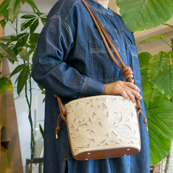 GRACE CONTINENTAL（グレースコンチネンタル） 期間限定10%OFF Bucket