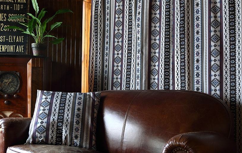 カーテン 遮光 おしゃれ 1cm刻み メンズ オーダー おしゃれ 防炎 リコルド 遮光カーテン裏地付き 最短 翌日出荷 D0553 2h L パーフェクトスペース カーテン館 通販 パーフェクトスペース カーテン館カーテン 遮光 おしゃれ 1cm刻み メンズ オーダー おしゃれ 防炎