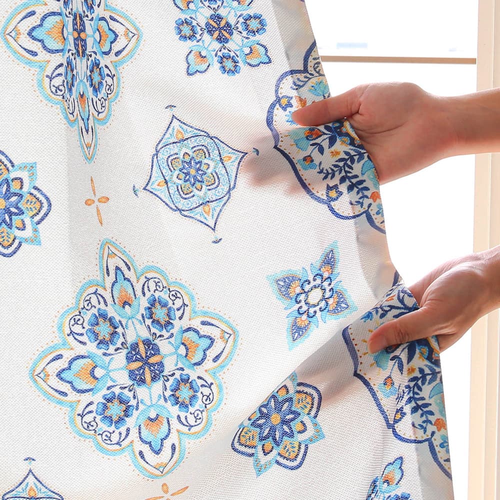 パーフェクトスペース カーテン 非遮光 モロッカン ブルーとイエローの