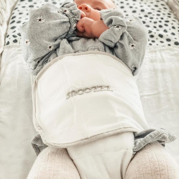 スヌーズうつぶせ寝防止ベルトスヌーズラージ寝返り防止うつぶせ寝防止新生児昼寝ベビースワドルうつぶせ寝防止ベルトスヌーズ専用おくるみベルトラージ 