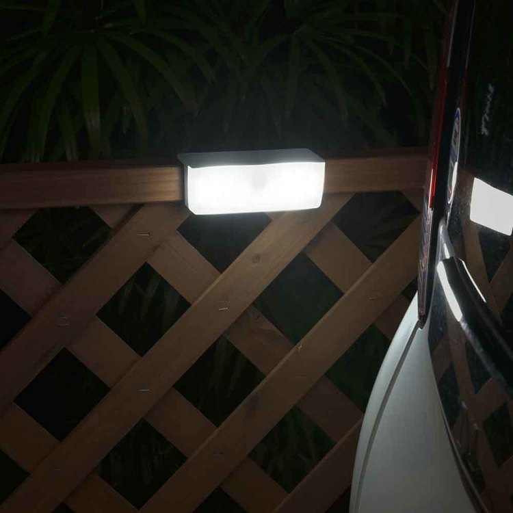 センサーライトウォールライト防水人感明暗防犯屋外100ルーメンソーラー簡単取り付けLEDソーラーウォールライト100lmオーム電機 