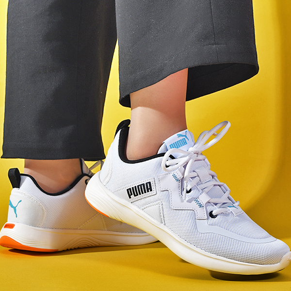 PUMA 30%off プーマ レディース スニーカー 履き心地抜群