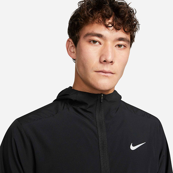新品　ナイキ　ランニング　トレーニング　ジャージ　ジャケット ☆NIKE☆WMNS DRI-FIT SWOOSH RUN ランニングジャケット☆追跡可