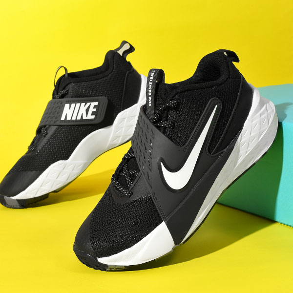 NIKE ナイキ バスケットボールシューズ キッズ チーム ハッスル