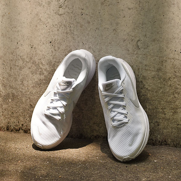 幅広 ナイキ スニーカー ランニングシューズ レディース メンズ NIKE