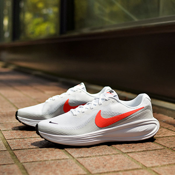 NIKE ナイキ スニーカー 幅広 ランニングシューズ メンズ