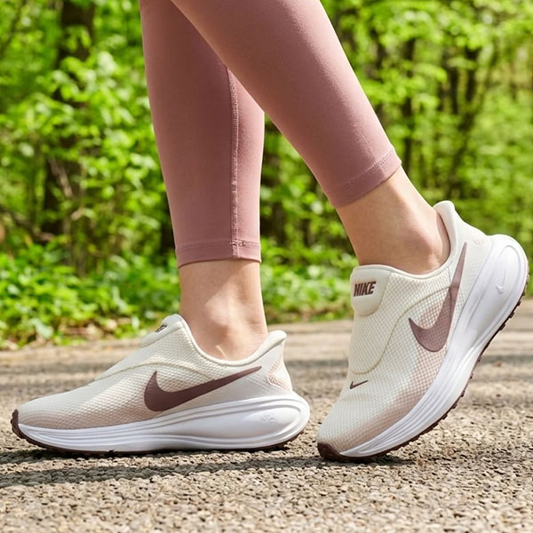 NIKE（ナイキ） 30%off 2026夏新作 ハンズフリーで履ける! スニーカー
