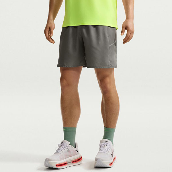 NIKE（ナイキ） ゆうパケット発送！ 送料無料 メンズ ショートパンツ