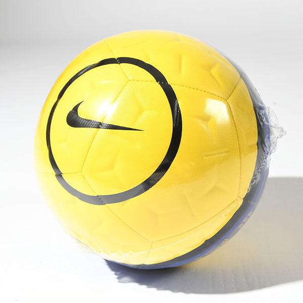 NIKE（ナイキ） 送料無料 サッカーボール 4号球 アカデミー トータル90