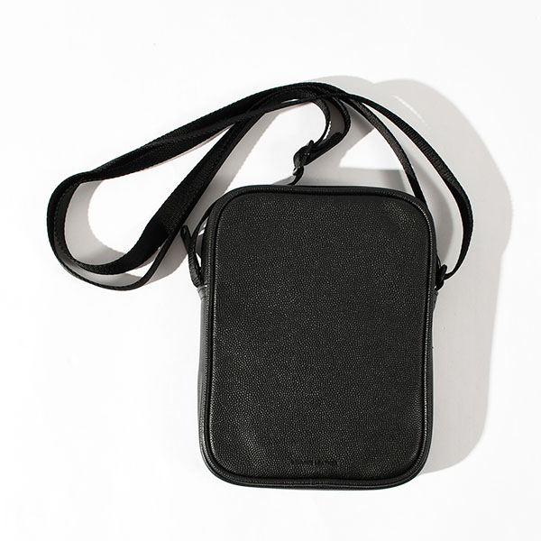 FRED PERRY（フレッドペリー） ミニショルダーバッグ メンズ