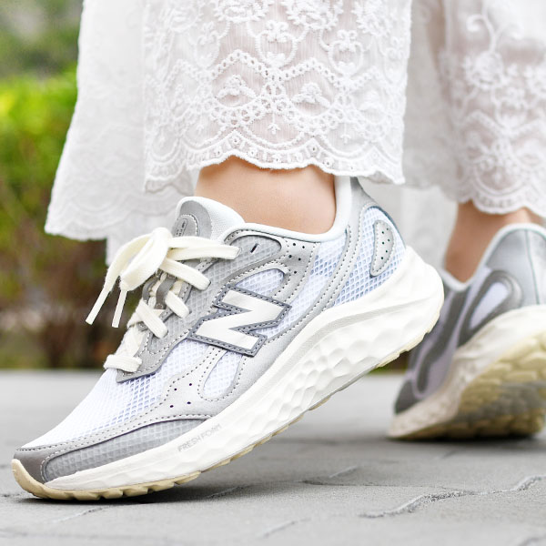 New Balance ニューバランス ランニングシューズ B幅 レディース