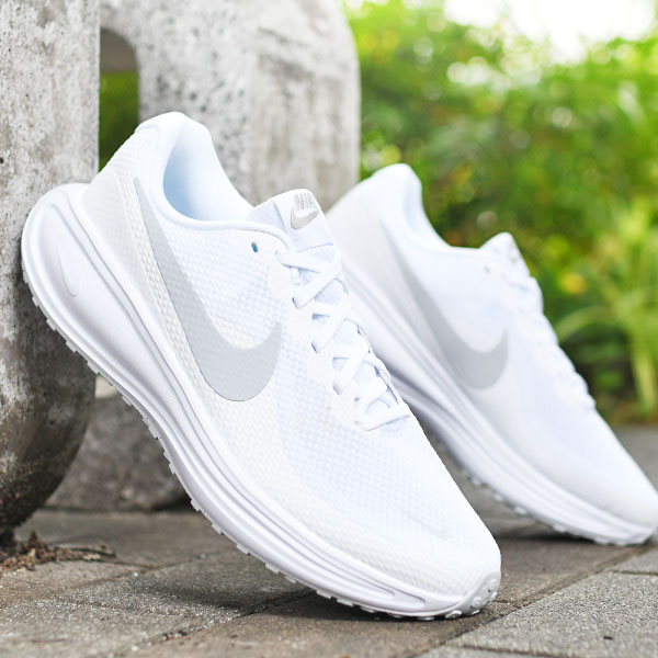 NIKE - 【最終値下げ】NIKE ナイキ ランニングシューズの通販 by