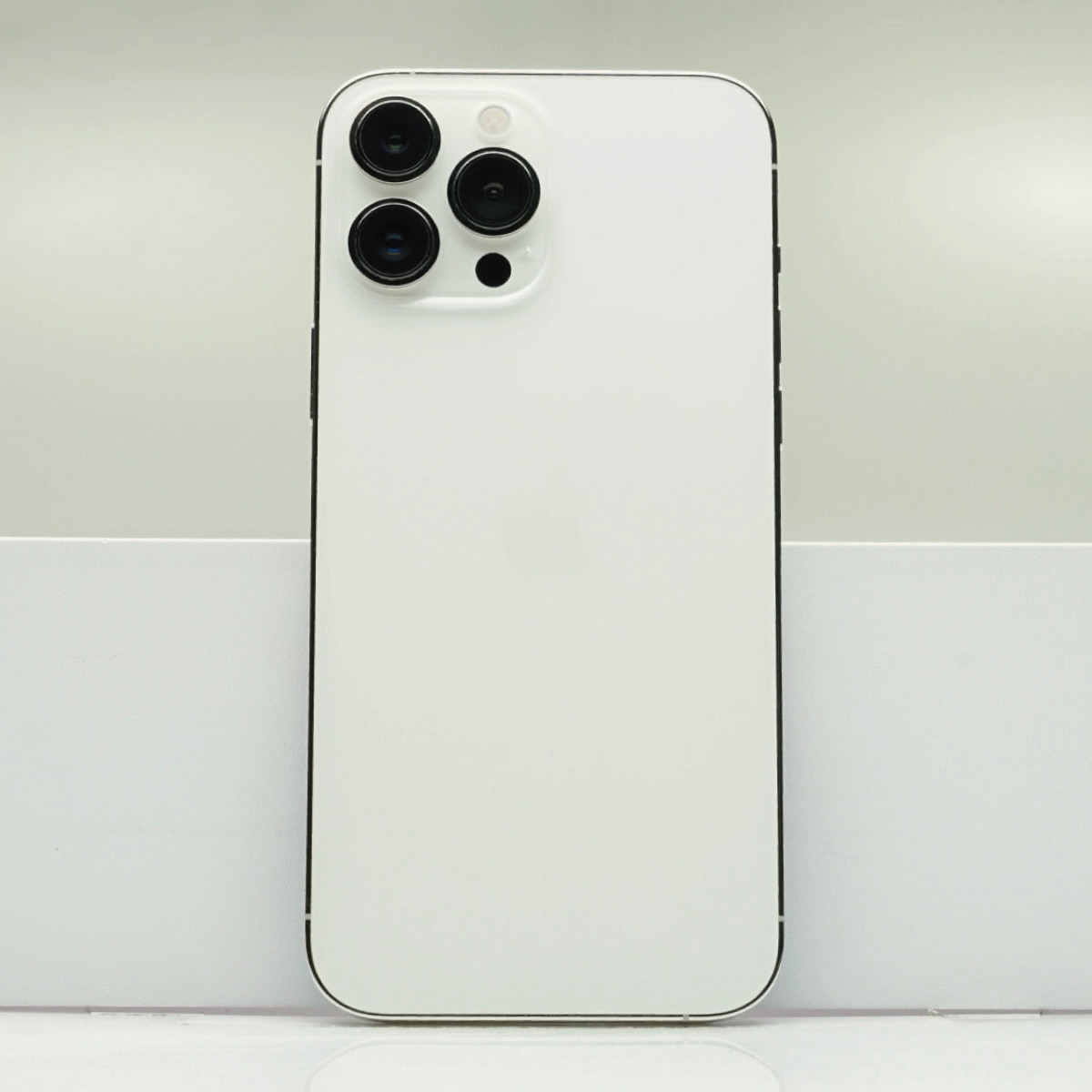 iPhone 13 Pro Max 1TB SIMフリー Bランク 中古 本体 スマホ
