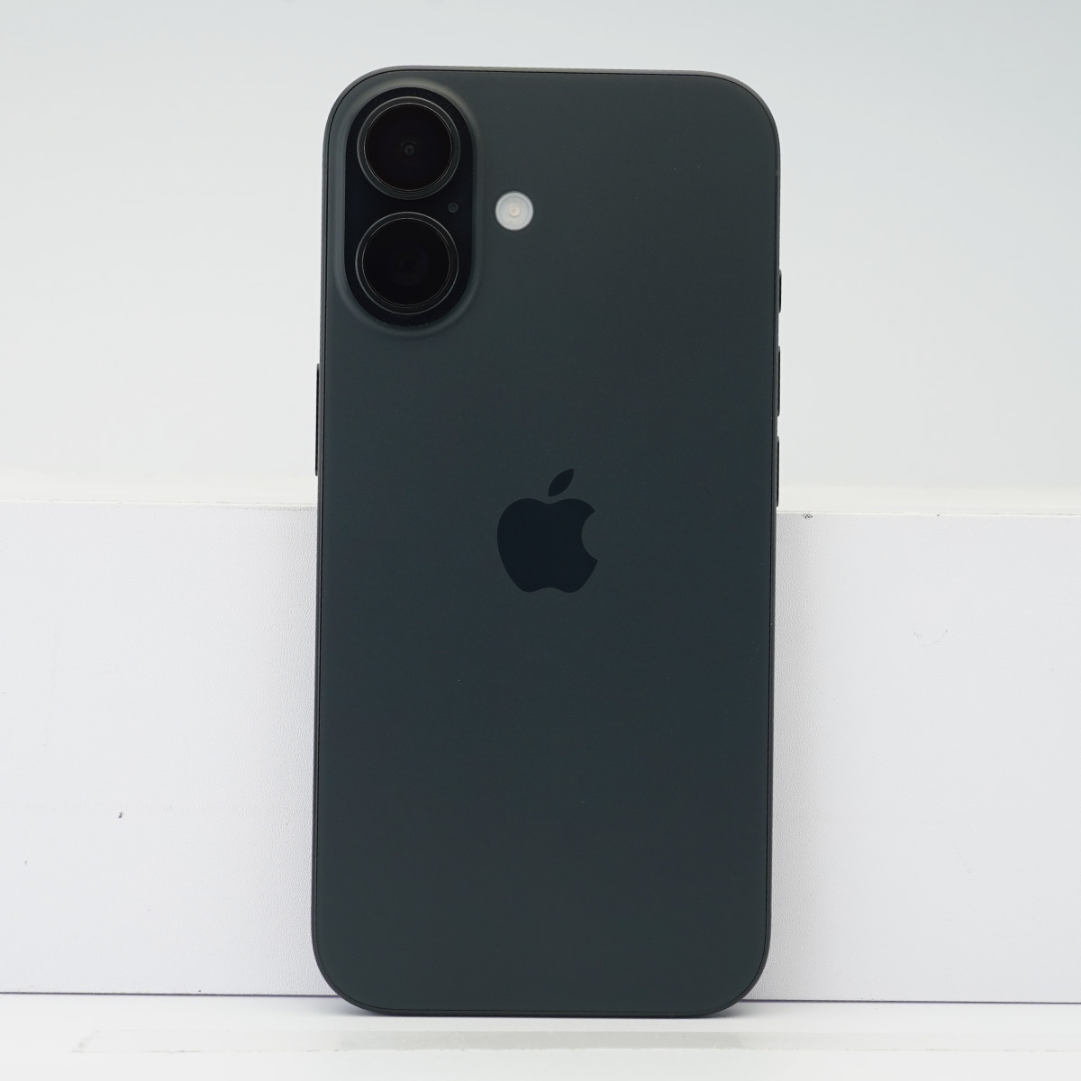 iPhone 16 Plus 256GB SIMフリー SAランク 中古 本体 スマホ