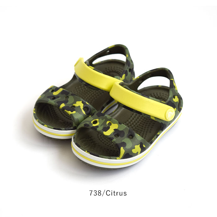 クロックス crocs crocband seasonal graphic sandal kids ...