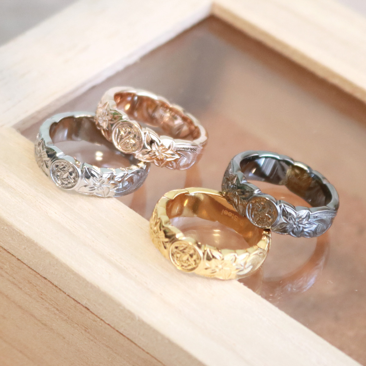 リング レディース メンズ サージカルステンレス316L ハワイアンジュエリー コイン付き プルメリア 花 スクロール 波 金属アレルギー対応 爆買の画像
