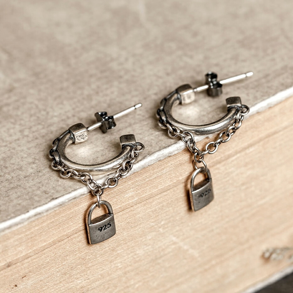 STONE HENgE◆silver925 ローズゴールド C.Z 南京錠 ピアス STONE HENgE◇silver925 ローズゴールド C.Z 南京錠 ピアス