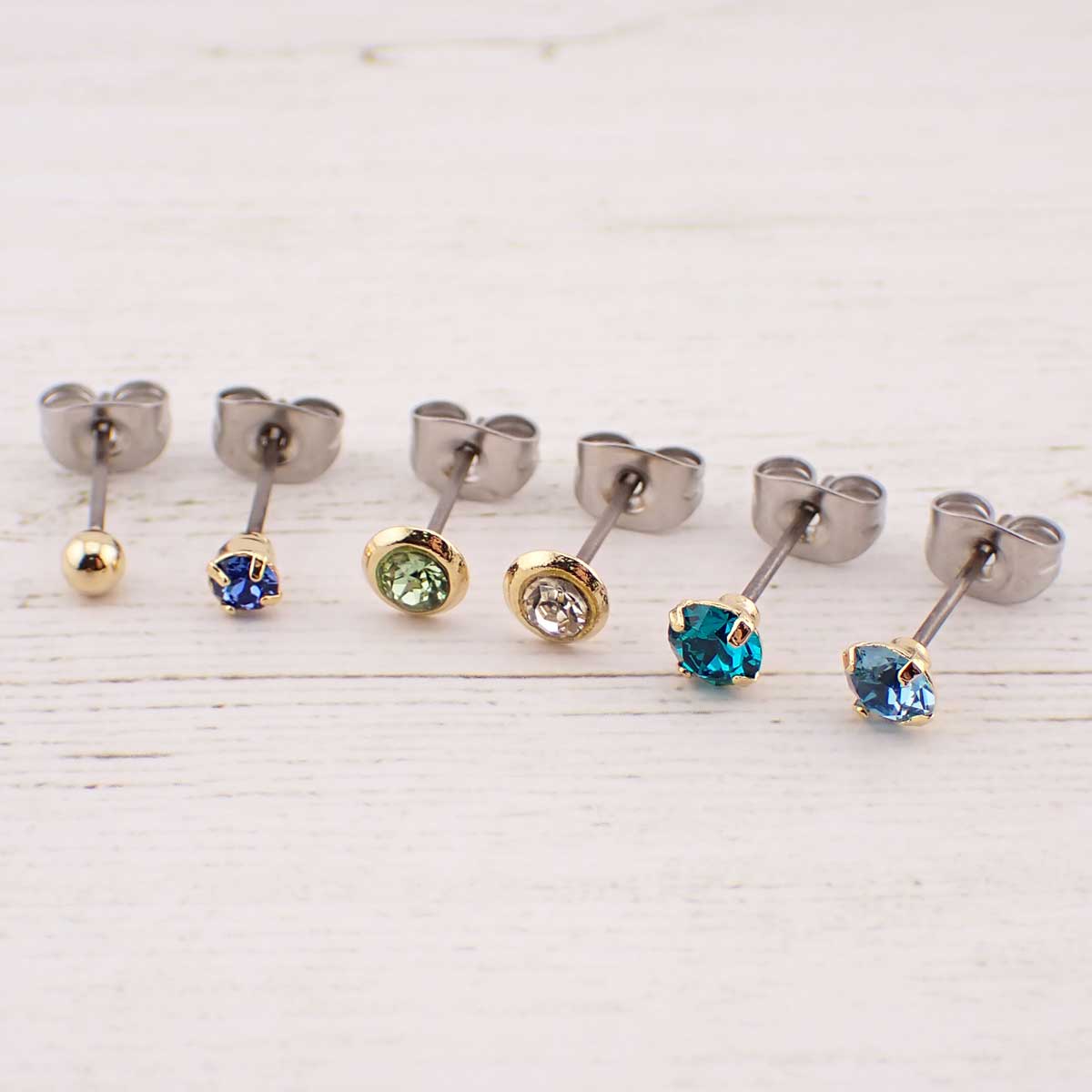 色とりどり カラフルラインストーン他ピアス6点お買い得セット  