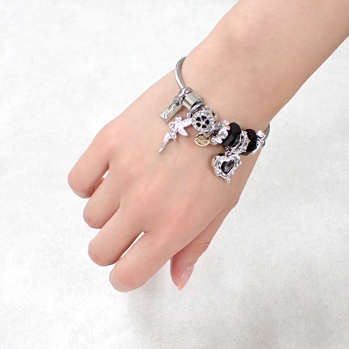 【幸せモチーフチャームが可愛い】CHANEL ブレスレット 幸せモチーフチャームが可愛い】CHANEL ブレスレット (CHANEL