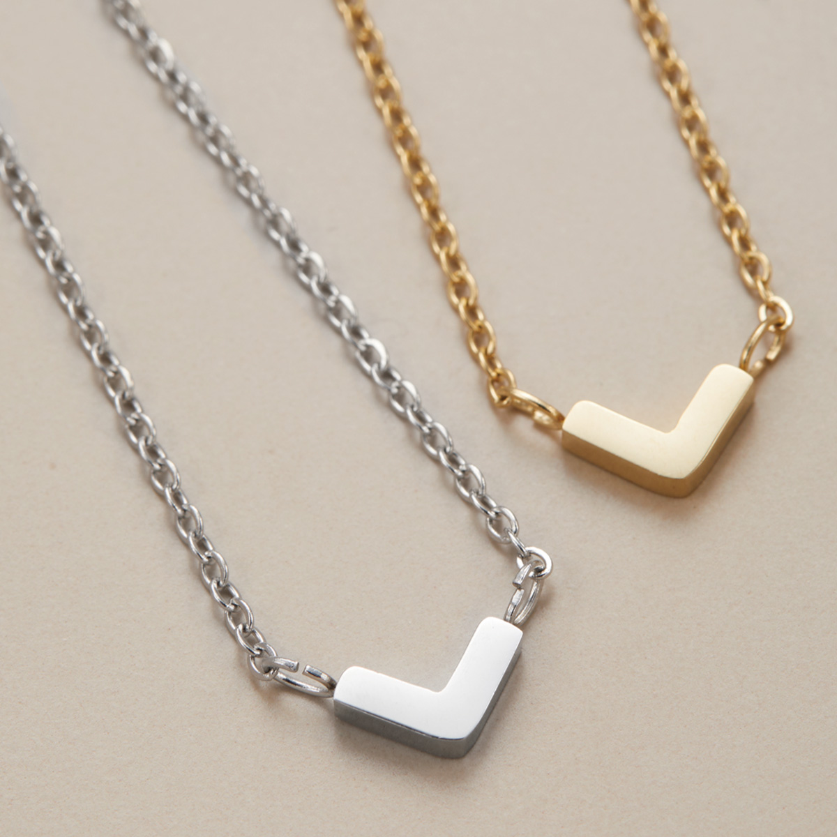 V字型 ブラック ネックレス 楽天市場】《楽天1位受賞》 ネックレス メンズ ステンレス プレート