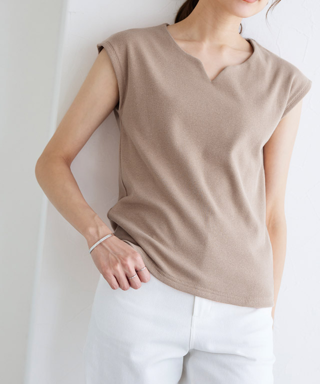 【 7/10 20:00〜！ SUMMER SALE 】Le MARAIS (ル マレ)　ワンポイント エンブロイダリー 　フレンチスリーブテレコ カットソー Le MARAIS (ル マレ) ワンポイント エンブロイダリー フレンチ