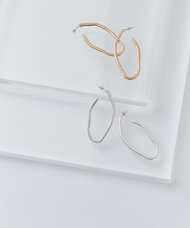 [RASW]アクセントオーバルフープピアス