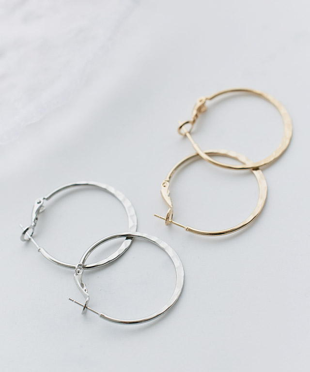 プレスフープピアス
