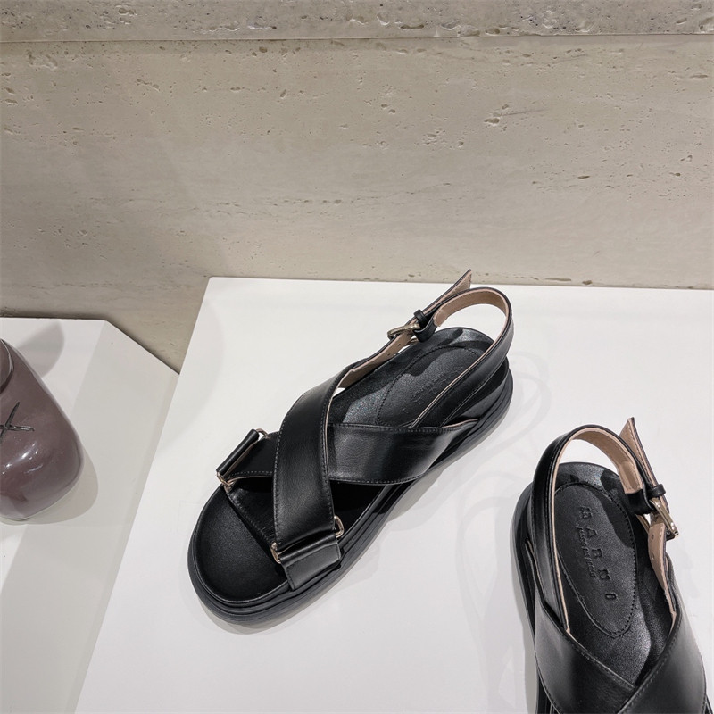 MARNI(マルニ) ブラック レザー製 フスベット サンダル シューズ