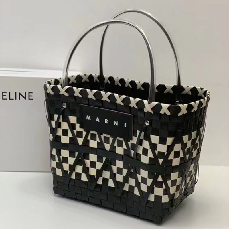 マルニマーケット　カゴバッグ　正規品　 エンジ 黒　バーガンディー＆ブラック MARNI(マルニ) ブラック MARNI MARKET STENCIL BAG 編上げ