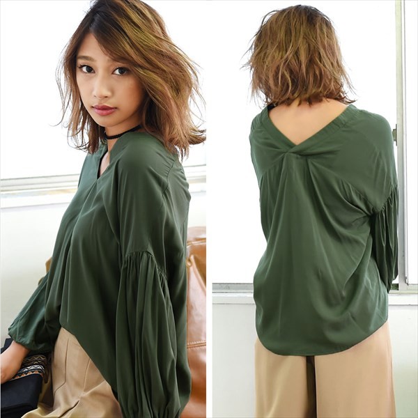 バルーンスリーブ Vネック デザインブラウス トップス シャツ ブラウス トップス 七分袖 7分袖 ブラウス ワイドスリーブ プルオーバー オフィス 黒 おしゃれ 大人 上品  レディース レデイース tops womans ladies からし テラコッタ カーキ ブラック