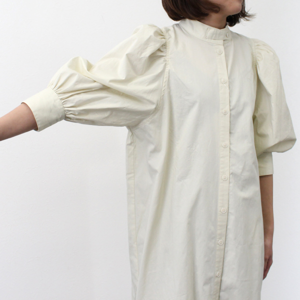 楽ちん 春 ニット スプリングニット カットソー レディース 立ち襟 フリル ニットソー ノースリーブ トップス 袖コンシャス ボトルネック ノースリトップス 夏 オフィスカジュアル 春夏 レディース tops Ladies ホワイト 白 グレー ベージュ ブラック