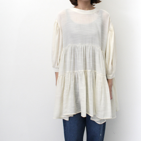 楽ちん 春 Tシャツ レディース 7分袖 七分袖 花柄 刺繍 オーガニックコットン トップス オフィス Tシャツ レディース おしゃれ スリット Tシャツ Uネック オーバーサイズ ゆったり 夏 オフィスカジュアル 春夏 レディース tops Ladies ブラック ホワイト ネイビー ラベンダー