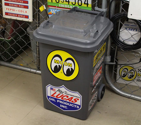 ムーンアイズ ステッカー 車 アメリカン おしゃれ バイク かっこいい アメ車 ホットロッド MOONEYES アイボール 直径約２０.５cm |  | 03