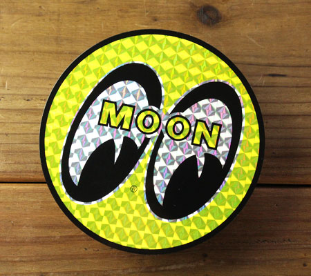 ムーンアイズ ステッカー 車 アメリカン おしゃれ バイク ヘルメット かっこいい ホットロッド MOONEYES プリズムーン 直径10cm |  | 01