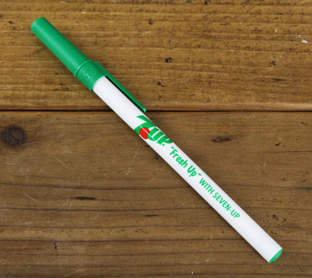 セブンアップ 7UP ボールペン おしゃれ ノック式 黒インク