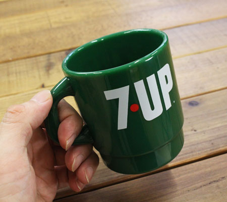 セブンアップ マグカップ プラスチック コップ カップ おしゃれ アメリカン かわいい レトロ キャンプ アメリカン雑貨 7UP HUNTER  GREEN