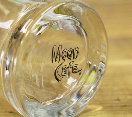 ムーンアイズ グラス おしゃれ かっこいい アメリカン 車 バイク ホットロッド MOONEYES MOON CAFE ムーンカフェ ビールハーフサイズグラス |  | 03